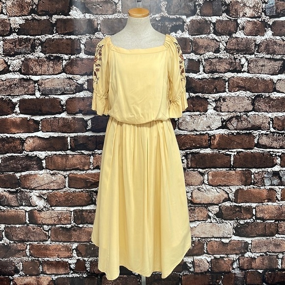 Mystrada Dress Womens 38 Tan Blouson Midi Short Sleeve Embroidery Floral Pockets - Picture 5 of 17